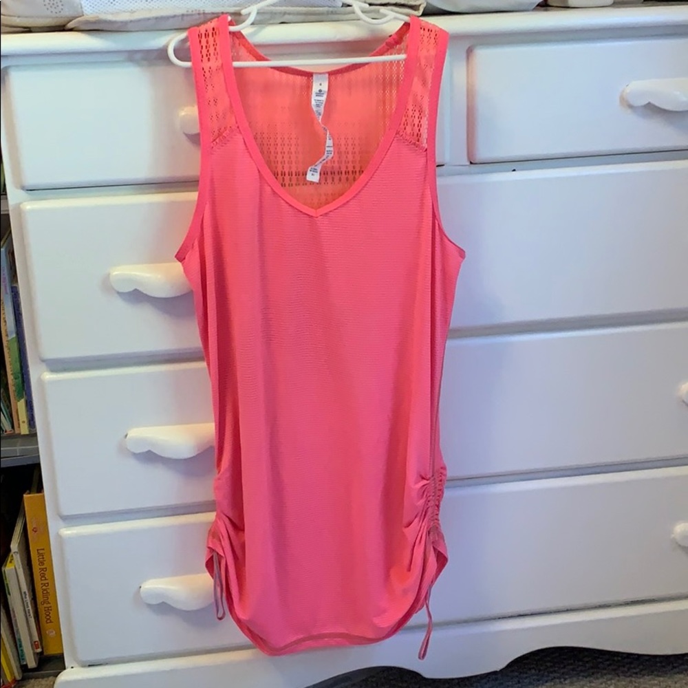 Lululemon tank top in orange with mesh back